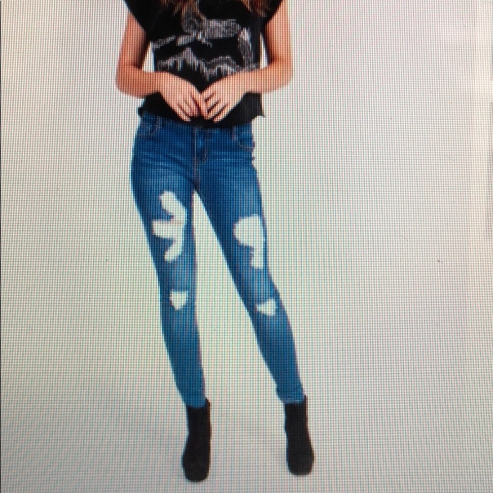 Ripped jeans with lots of stretch